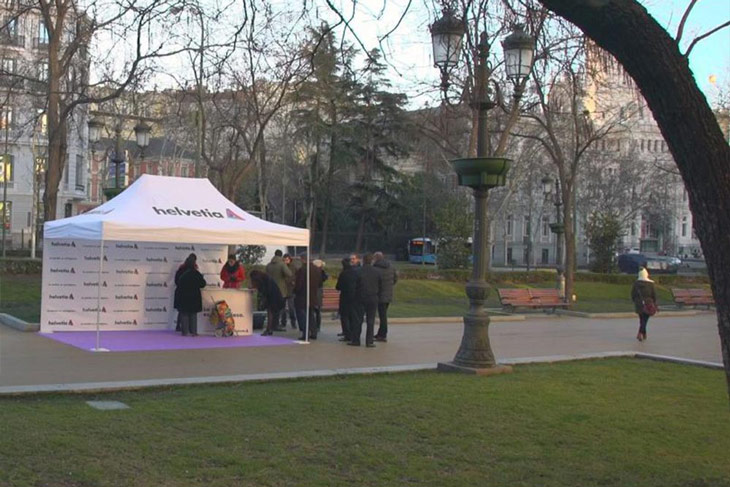 portfolio eventos street marketing helvetia - Acciones especiales: cómo trajimos un pedacito de Londres al centro de Madrid