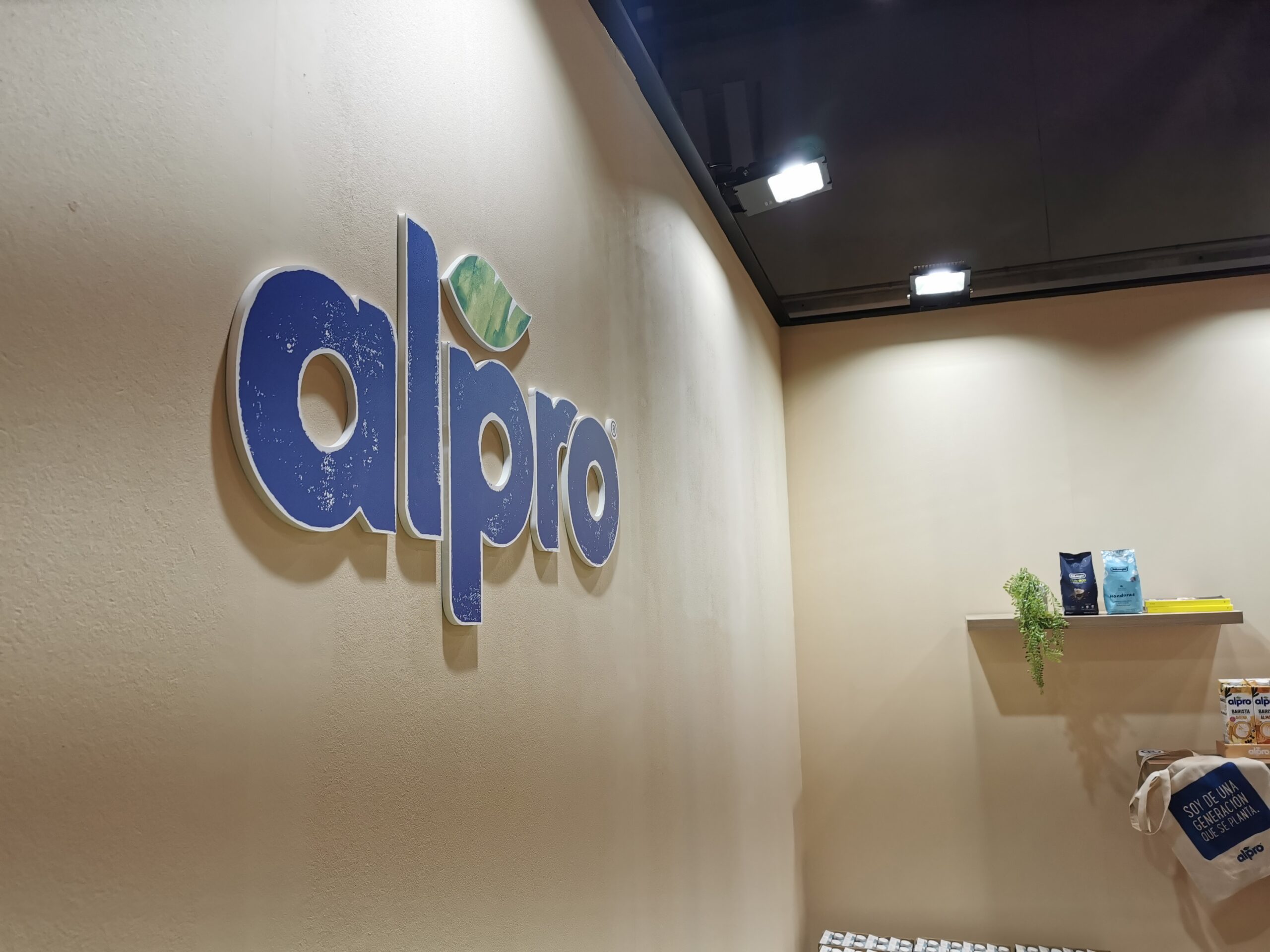 diseno-stand-alpro-coffee-fest-2024 diseno-stand-alpro-coffee-fest-2024